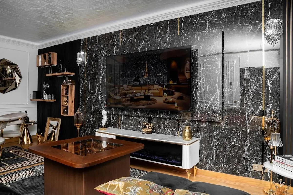 Luxury 2Bedrooms Arc De Triomphe Parigi 0*,  Francia