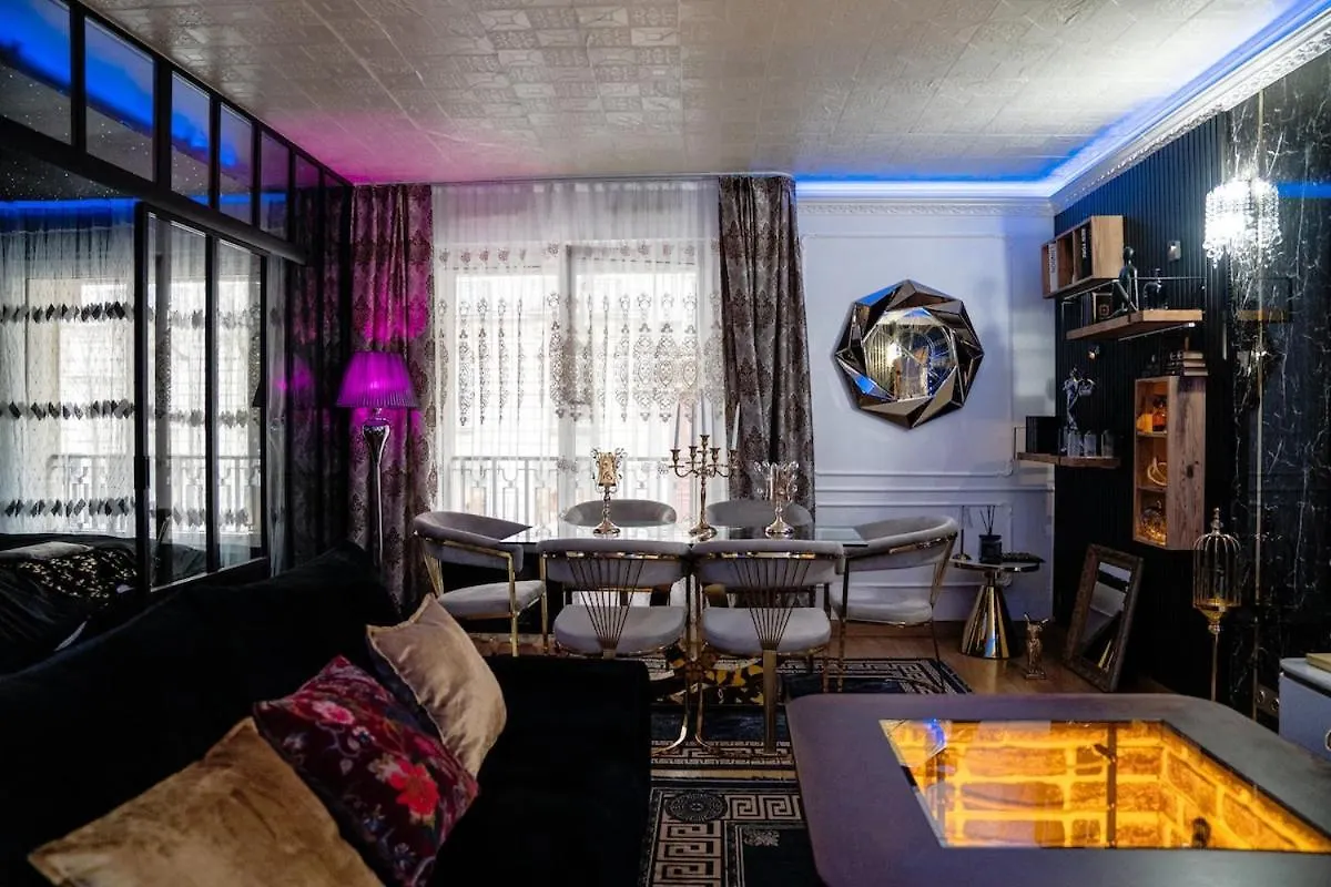 Luxury 2Bedrooms Arc De Triomphe Paris Apartment