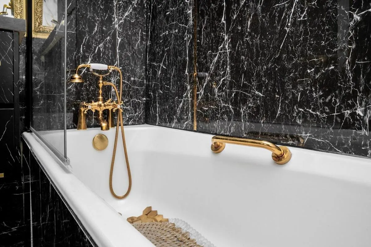 Luxury 2Bedrooms Arc De Triomphe Paris Apartment